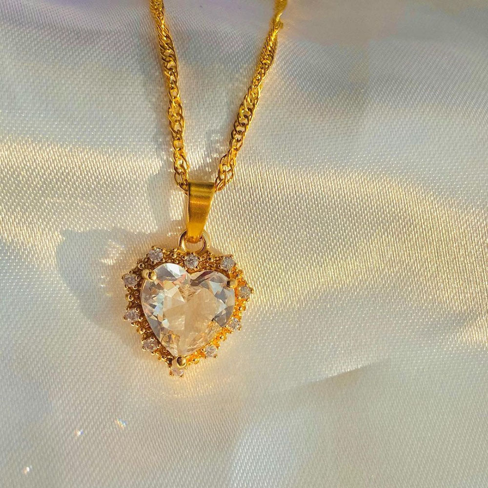 Rhinestone Heart-shaped Necklace